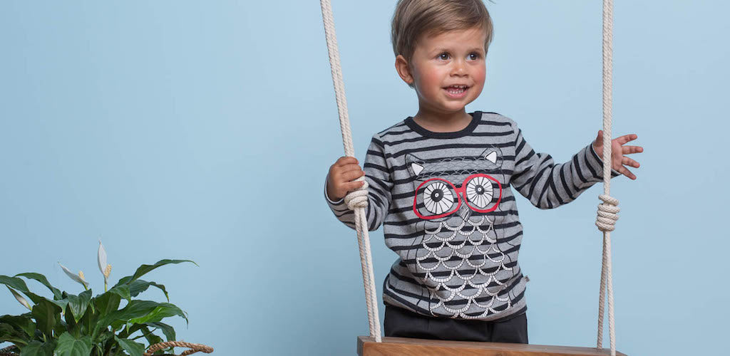 Outlet Shop for Kids - Follow us on Facebook