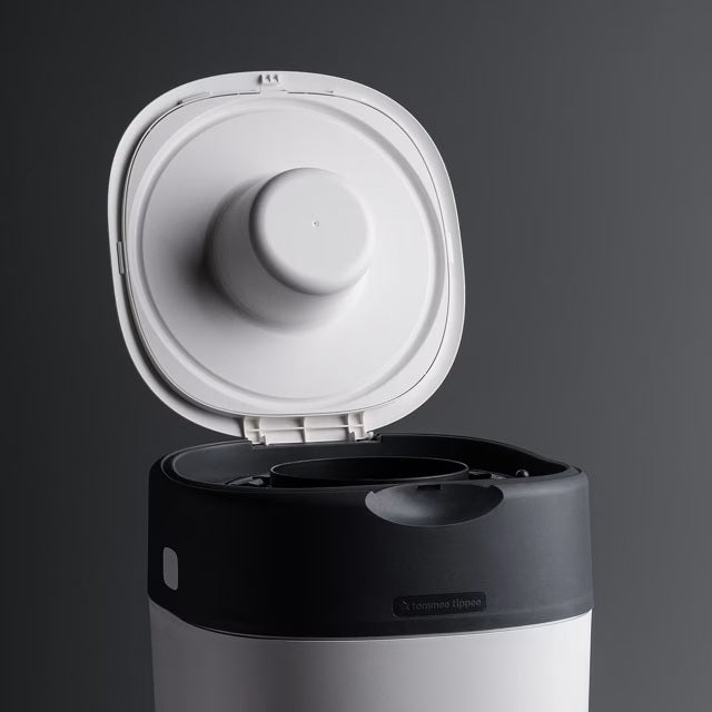 Tommee Tippee Twist & Click Nappy Disposal Unit - Cotton White