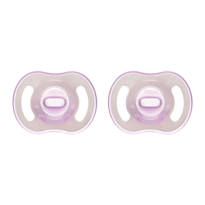 Tommee Tippee Ultra-Light Stayput Night GLow Silicone Soother 2 Pack 0-6 Months - Lilac Pack