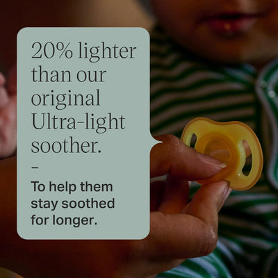 Tommee Tippee Ultra-Light Stayput Night GLow Silicone Soother 2 Pack 18-36 Months - Orange Pack