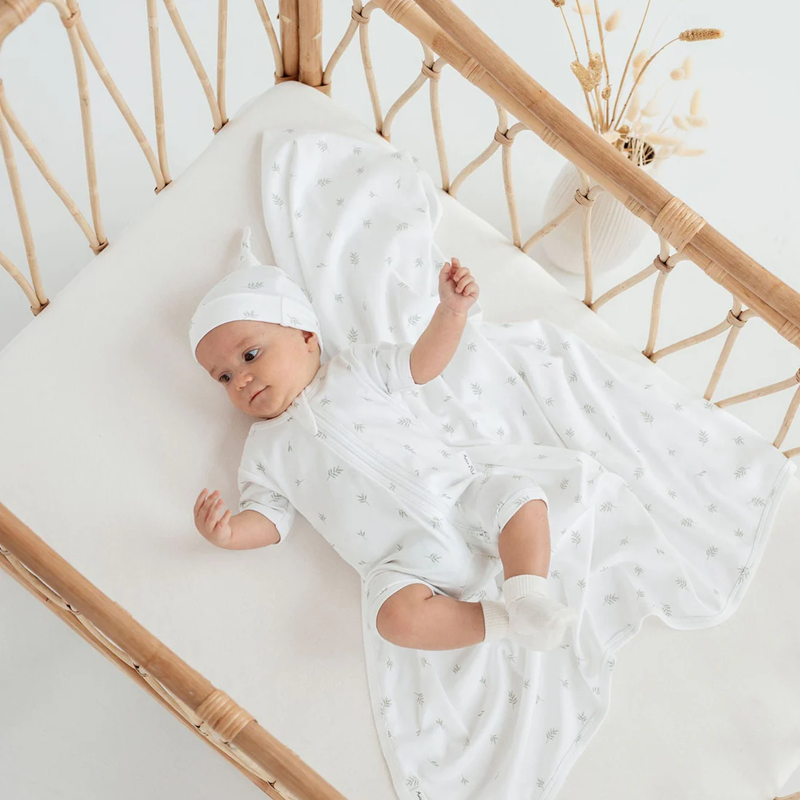  Aster & Oak Little Leaf Knot Hat - White