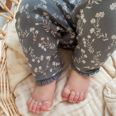 Aster & Oak Mia Floral Leggings - Dark Sage