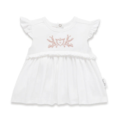 Aster & Oak Embroidered Ruffle Top - White