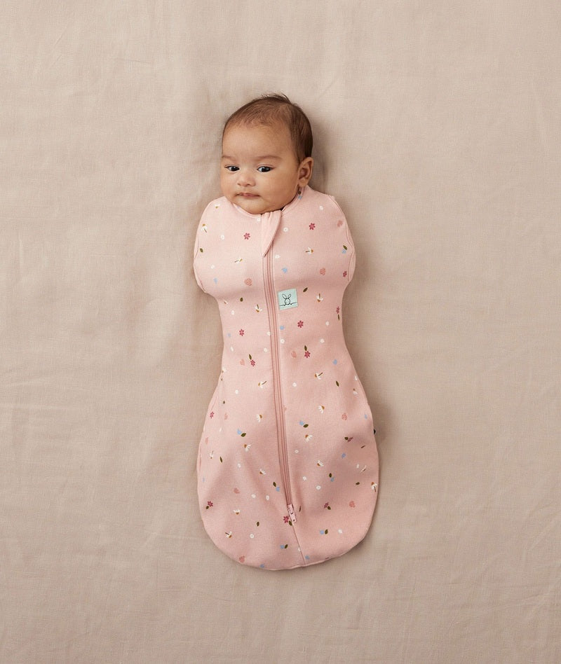 ergoPouch Australia Cocoon Swaddle Bag 2.5 TOG - Daisies