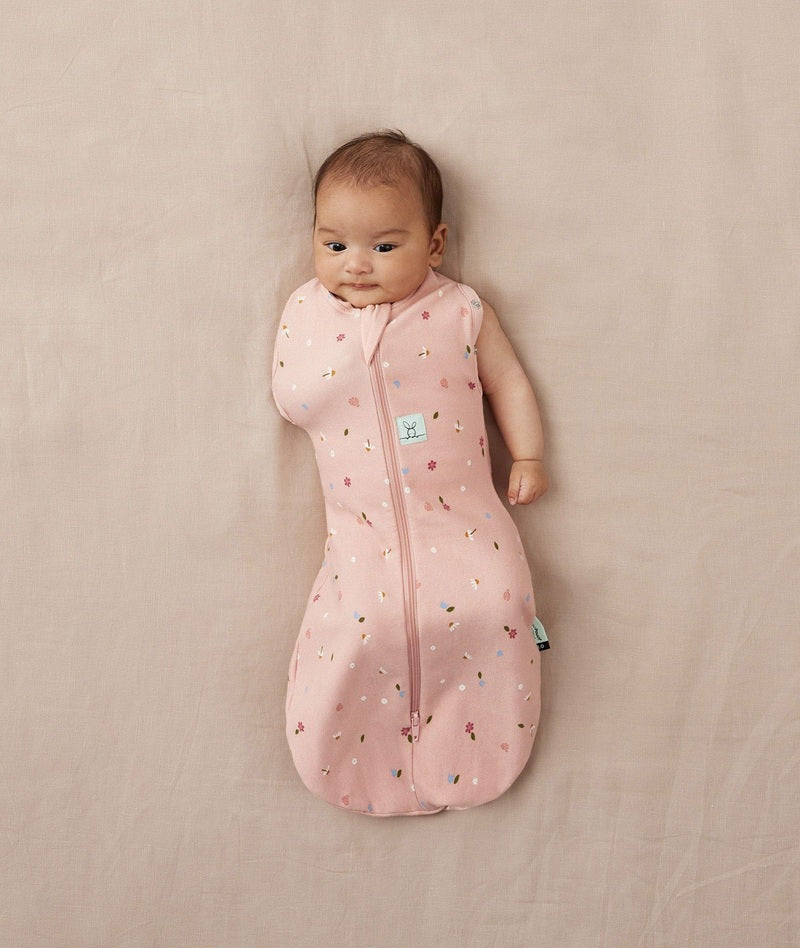 ergoPouch Australia Cocoon Swaddle Bag 2.5 TOG - Daisies