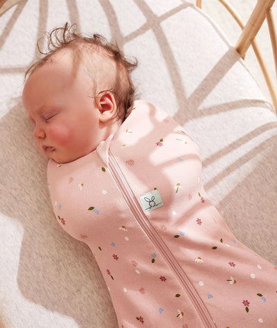ergoPouch Australia Cocoon Swaddle Bag 2.5 TOG - Daisies