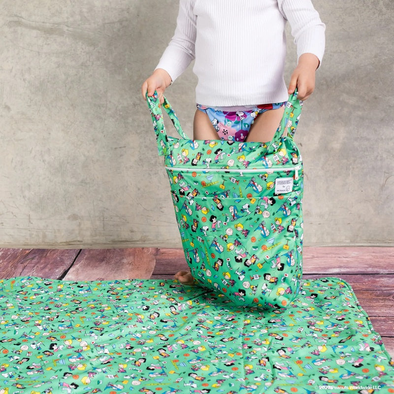 Monarch Wipe-Clean Change Mat - Snoopy In Green