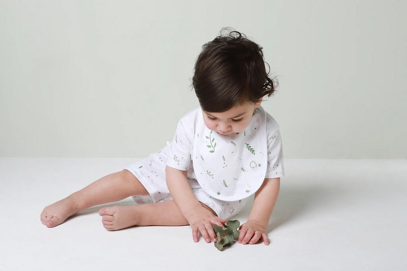 Texas Oak Green Leaves Bib - Green Leaves Print