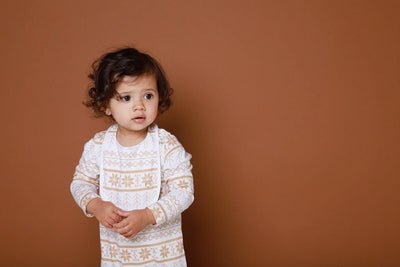 Texas Oak Snowflake Bib - Snowflake Print