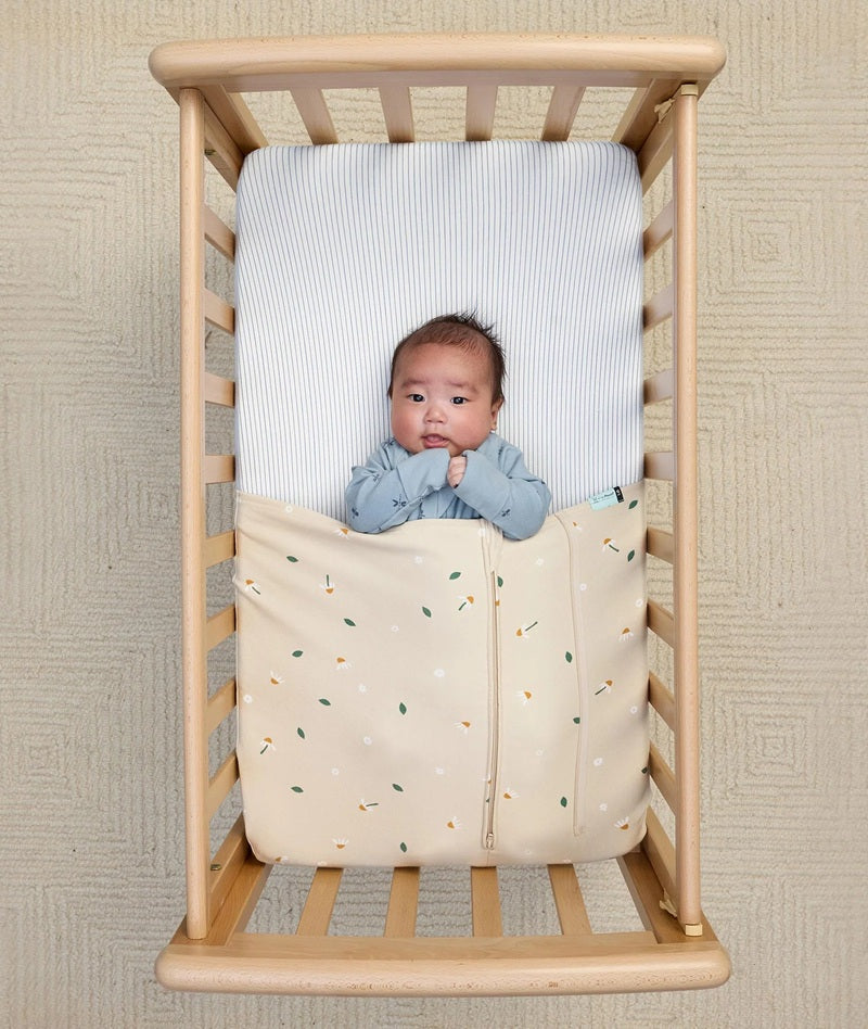 ergoPouch Australia HugMe Blanket 1.0 & 2.5 TOG Bassinet Crib - Daisy Sprinkle