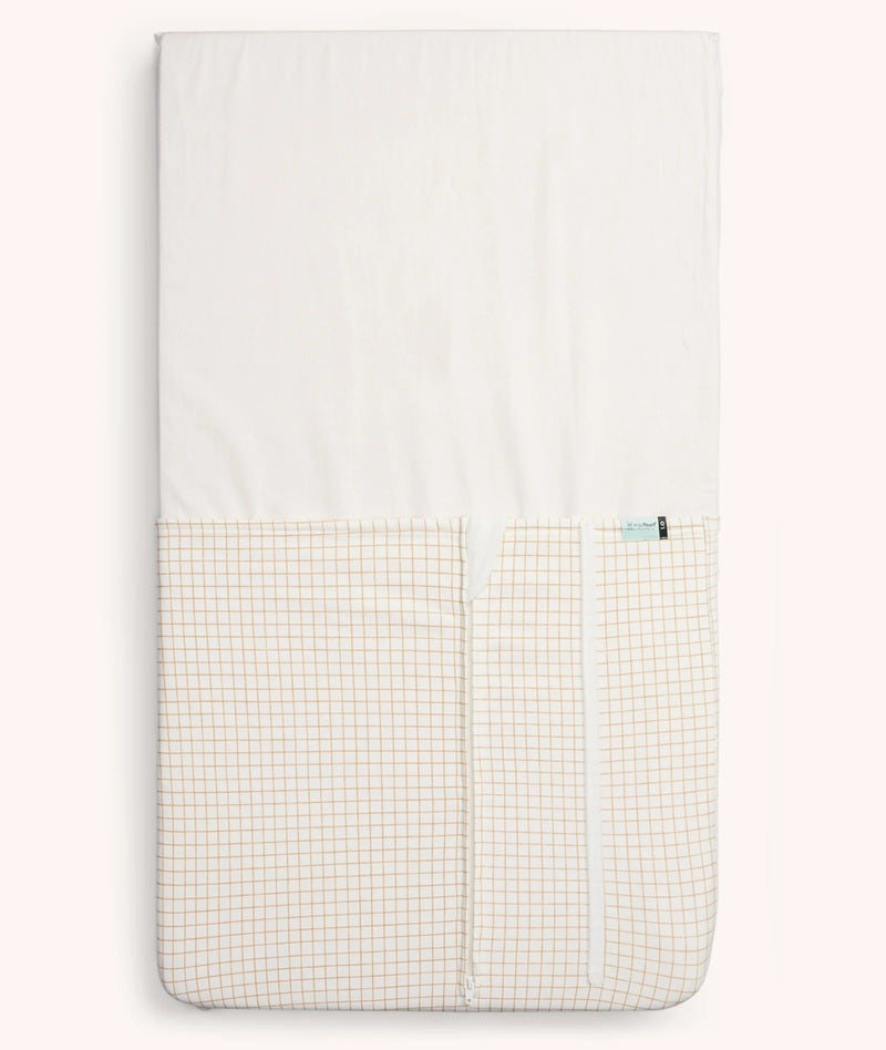 ergoPouch Australia HugMe Blanket 1.0 & 2.5 TOG Bedside Sleeper - Caramel Grid