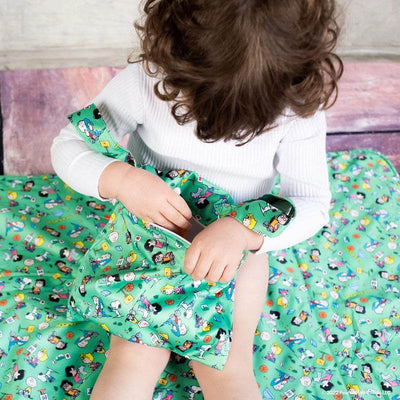 Monarch Mini Wet Bag - Snoopy In Green - Outlet Shop For Kids
