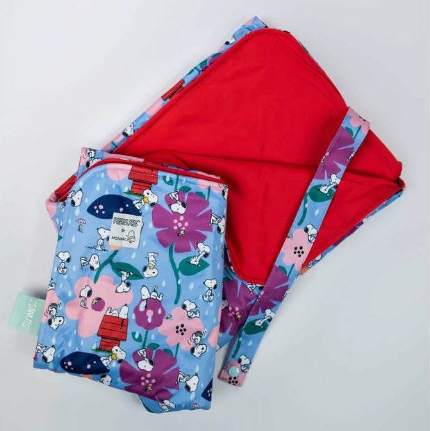 Monarch Wipe-Clean Change Mat - Snoopy In Bloom - Outlet Shop For Kids