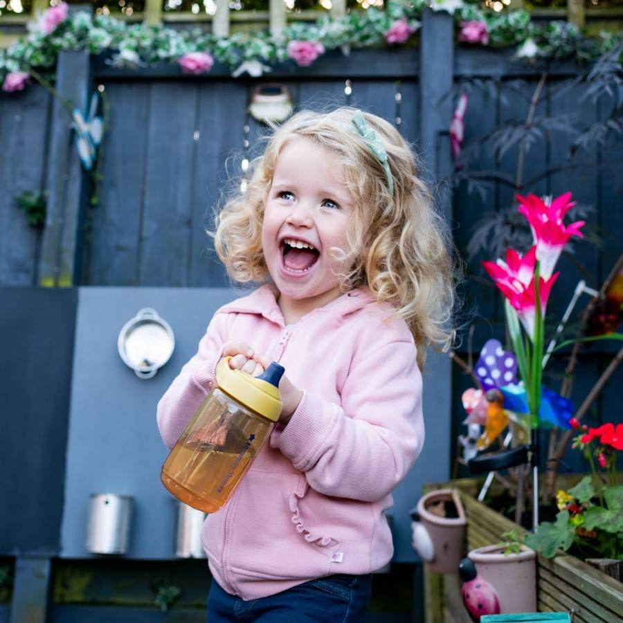 Tommee Tippee Sportee Toddler Water Bottle 390ml 12m+ - Mustard - Outlet Shop For Kids